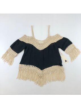 𝅺DREAMERS NEW fringe crochet top Small